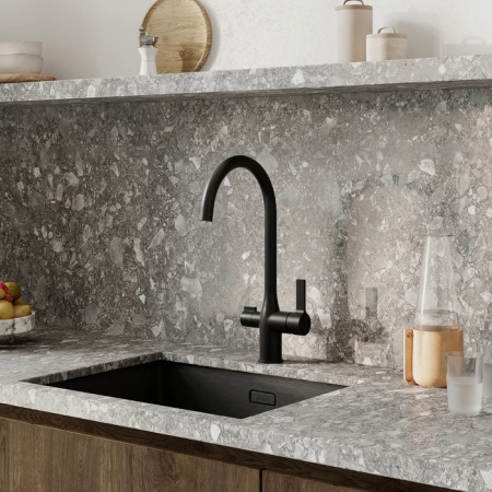 Смеситель для кухни IDDIS Pure (PURBLFJi05) черный Смеситель для кухни IDDIS Pure (PURBLFJi05) черный
