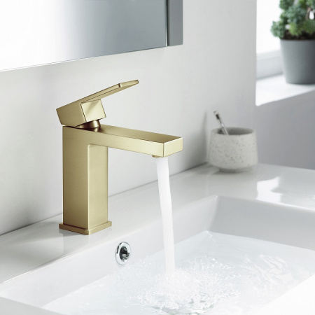 Смеситель для раковины Timo Selene (2061/17F) золото