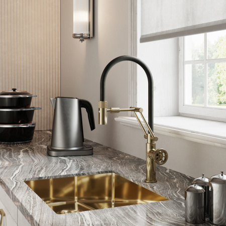 Смеситель для кухни с гибким изливом IDDIS Grange (GRAMGFLi05), золото