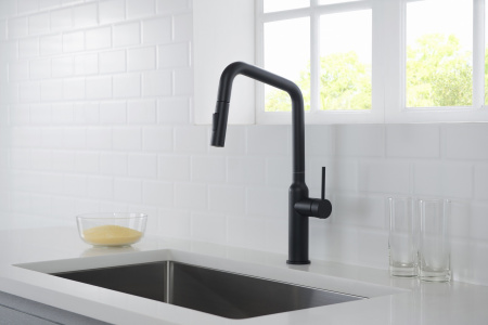 Смеситель для кухни Timo Saona (2386/03FL) с выдвижной лейкой, черный
