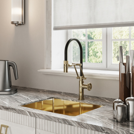 Смеситель для кухни с гибким изливом IDDIS Grange (GRAMGFLi05), золото