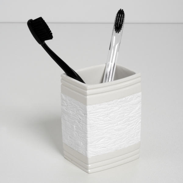 Стакан для зубных щеток WasserKRAFT Main (K-4728) белый