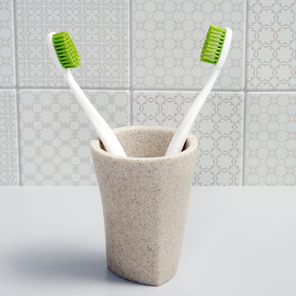 Стакан для зубных щеток WasserKRAFT Ohre (K-37728) бежевый Стакан для зубных щеток WasserKRAFT Ohre (K-37728) бежевый