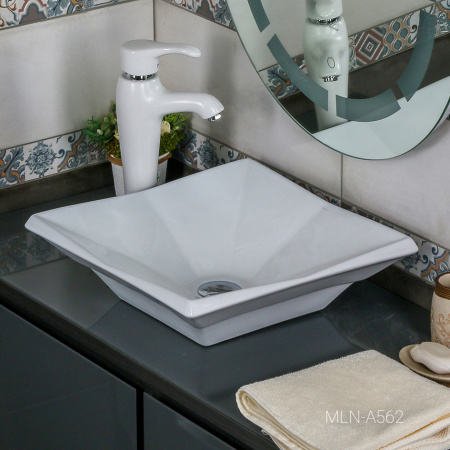 Раковина накладная на столешницу MELANA (A562) квадратная, белая Раковина накладная на столешницу MELANA (A562) квадратная, белая