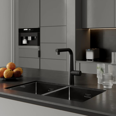 Смеситель для кухни IDDIS Pure(PURBLPFi05) с подключением к фильтру и выдвижным изливом, черный